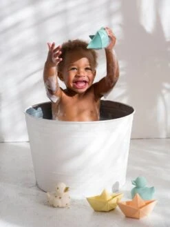 Jouet De Bain Bateau Origami - OLI & CAROL Menthe - Oli Et Carol -Périphériques Pour Enfants jouet de bain bateau origami oli carol 5